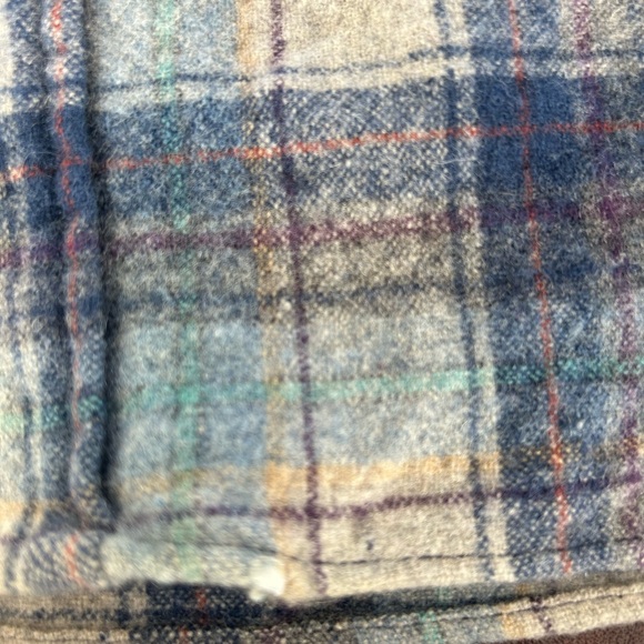 Vintage 100% wool blue Pentleton button up. Fits women’s L. - Picture 6 of 12